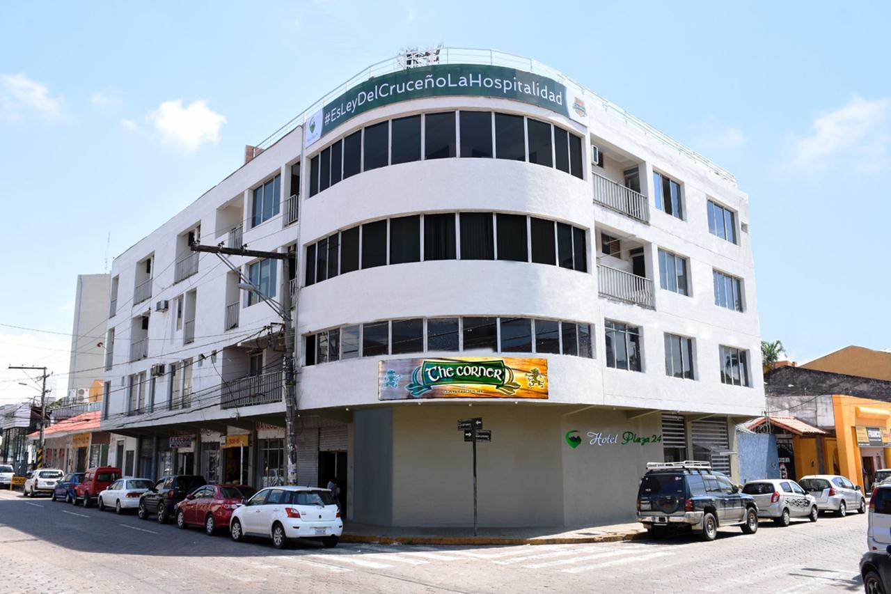 Hotel Plaza 24 3*